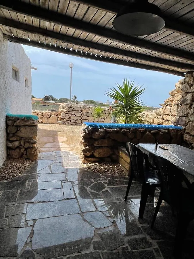 Pensión I Dammusi Del Blu Green Lampedusa